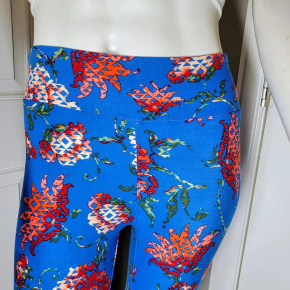 LuLaRoe OS One Size Leggings Pixel Roses Flowers Blue Coral Unicorn LLR NWOT - Picture 6 of 15